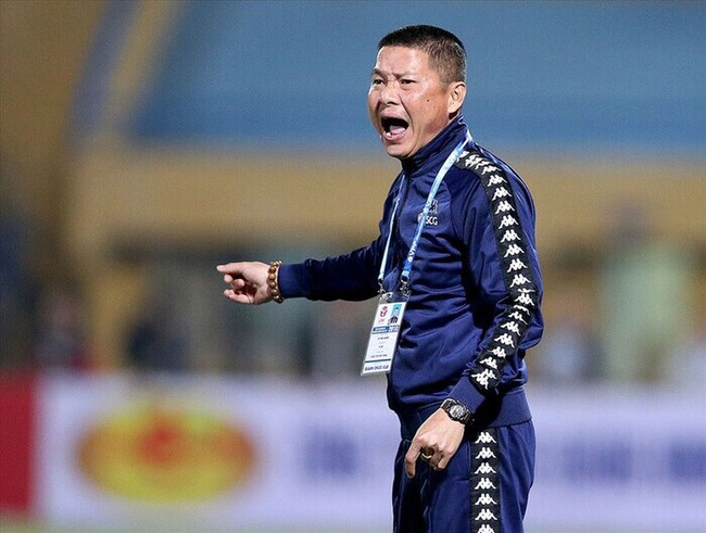 Mức phạt dành cho HLV Chu Đình Nghiêm tại vòng 15 giải V-League 2019